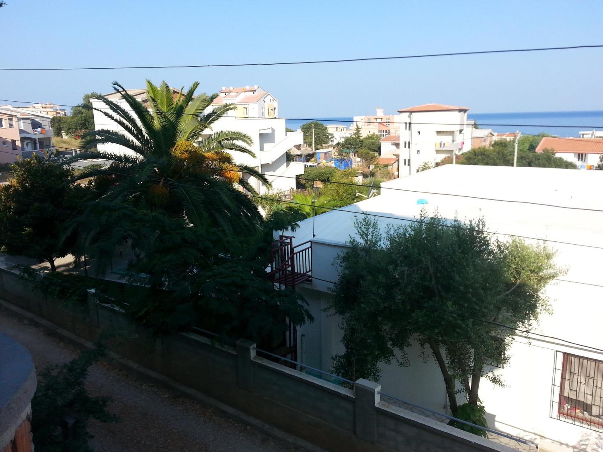 Apartments Nurkovic Dobra Voda Rom bilde