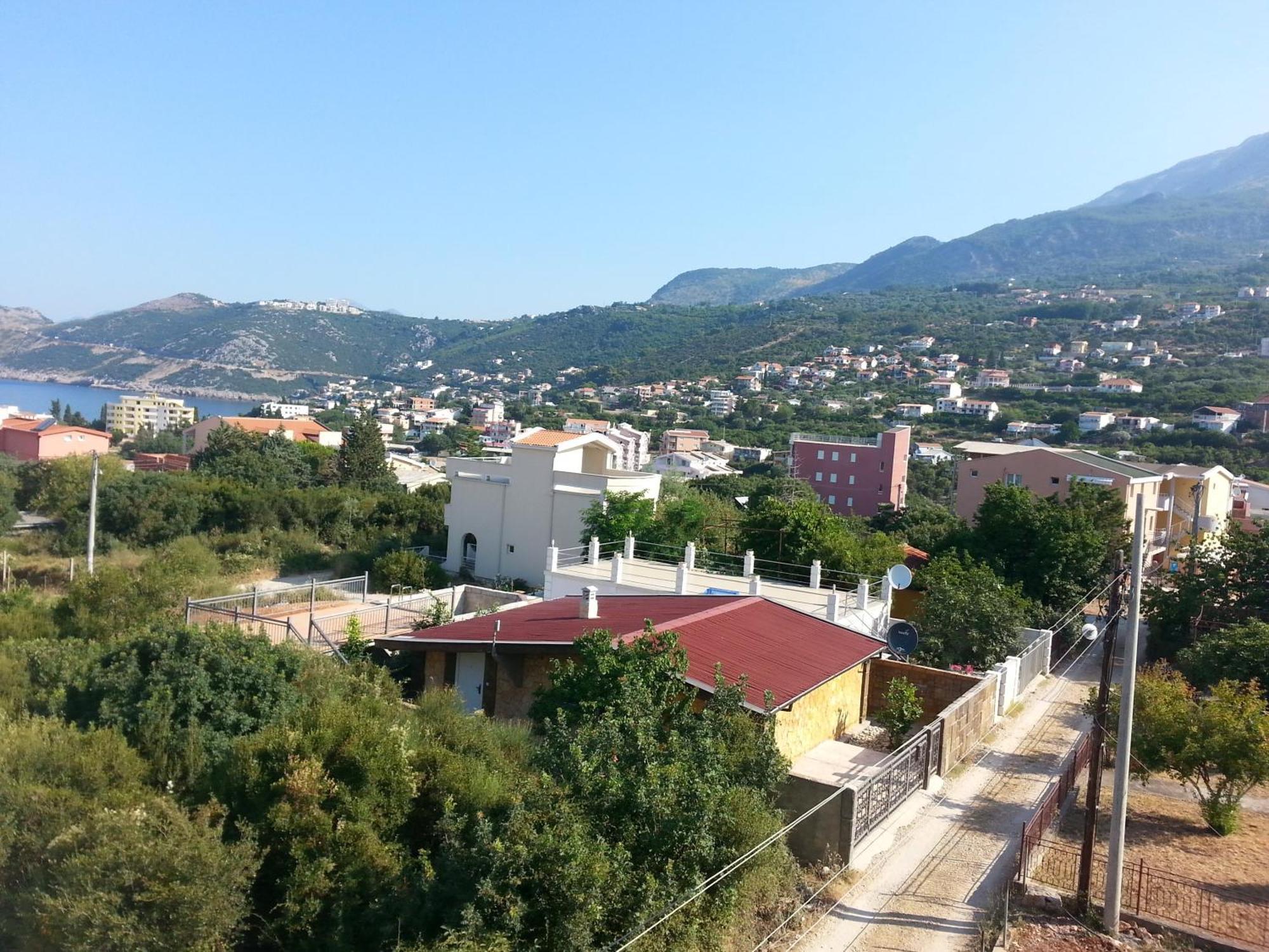 Apartments Nurkovic Dobra Voda Rom bilde