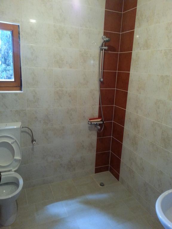 Apartments Nurkovic Dobra Voda Rom bilde